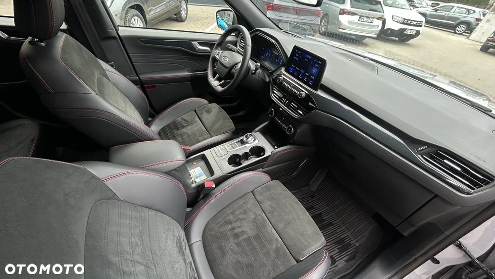 Ford Kuga 2.5 FHEV FWD ST-Line X eCVT - 24