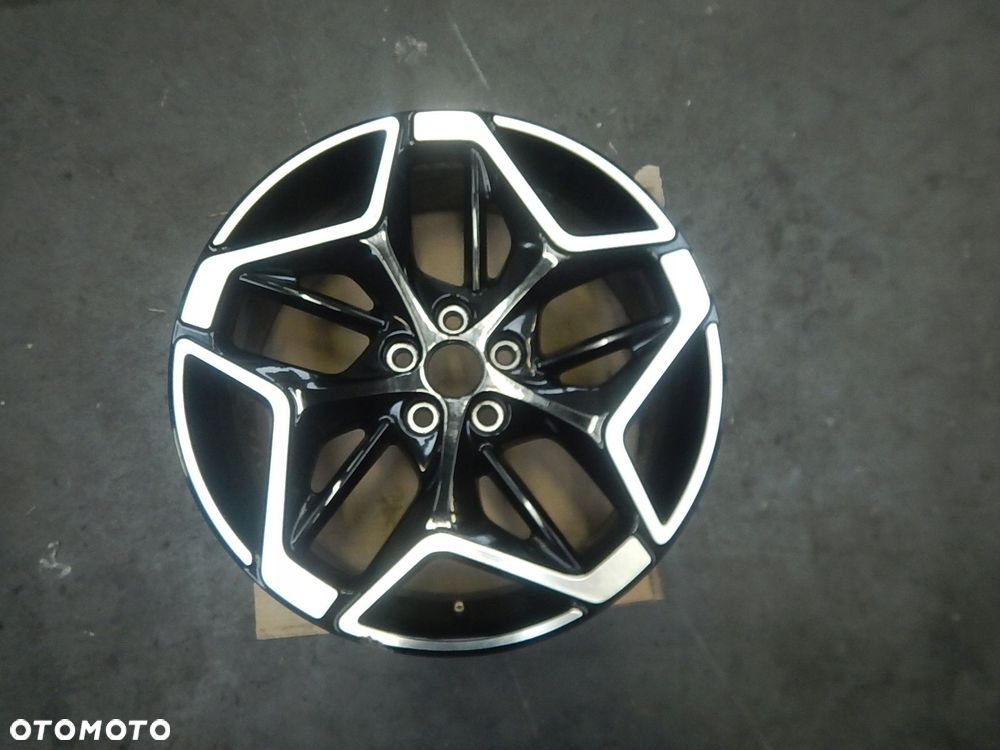 felga aluminiowa ford kuga mk3 r19" 7.5j 5x108 et50 pv4c-1007-h2a - 1