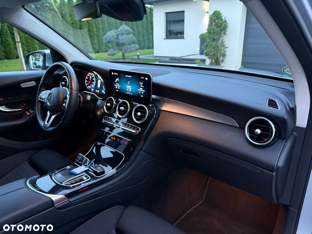 Mercedes-Benz GLC 200 d 4Matic 9G-TRONIC - 19