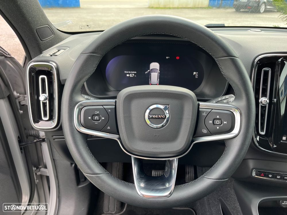 Volvo XC 40 Recharge Core - 24