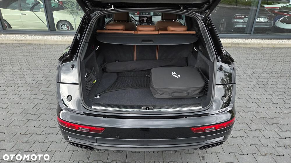 Audi Q5 55 TFSIe quattro S tronic S line - 32