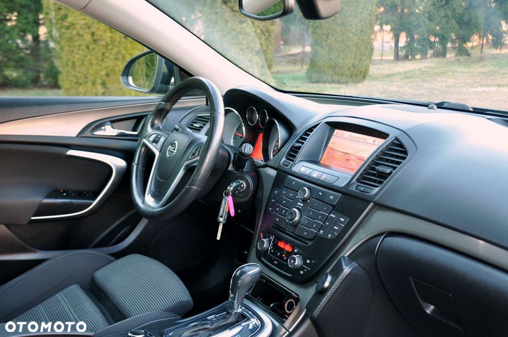 Opel Insignia - 18