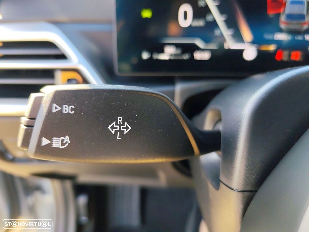 BMW 320 d Pack Desportivo M Pro Auto - 20