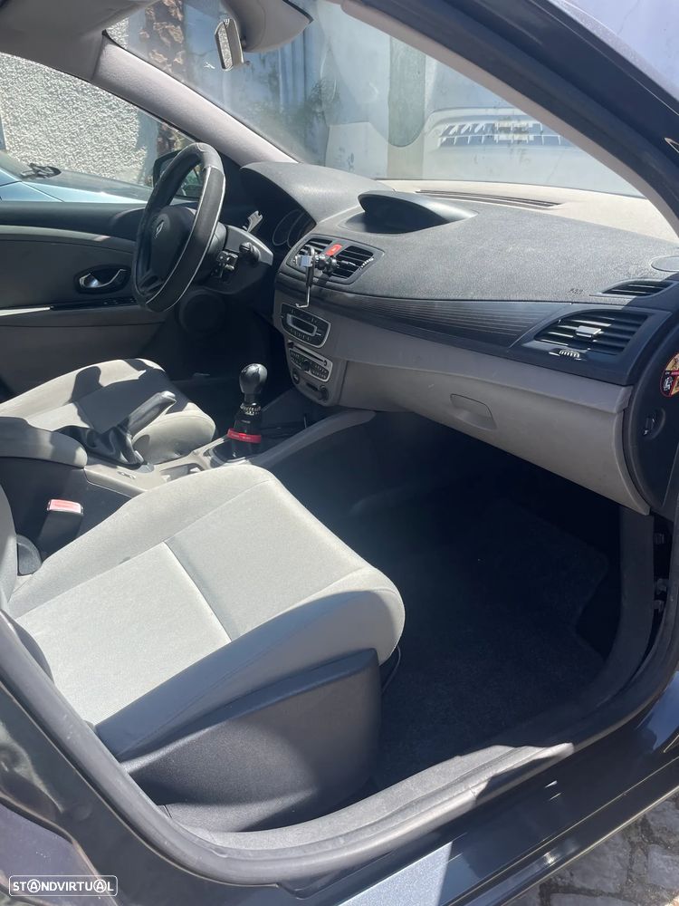 Renault Mégane ENERGY dCi 110 Start & Stop Bose Edition - 8