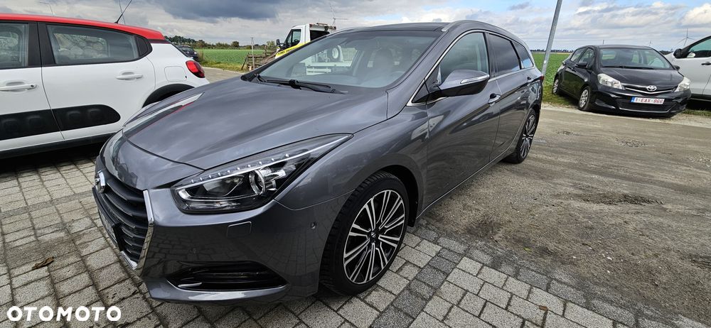 Hyundai i40 i40cw 2.0 Automatik Premium - 1