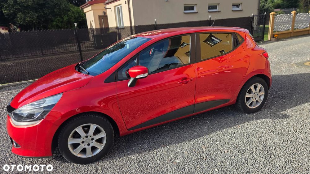 Renault Clio 1.2 16V Limited EU6 - 7