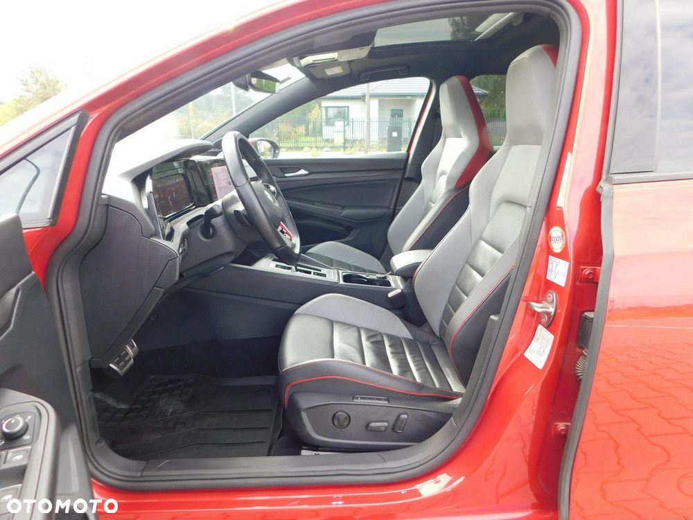 Volkswagen Golf - 13