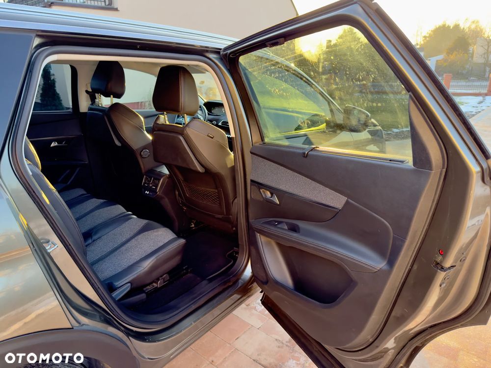 Peugeot 5008 BlueHDi 120 Allure - 20