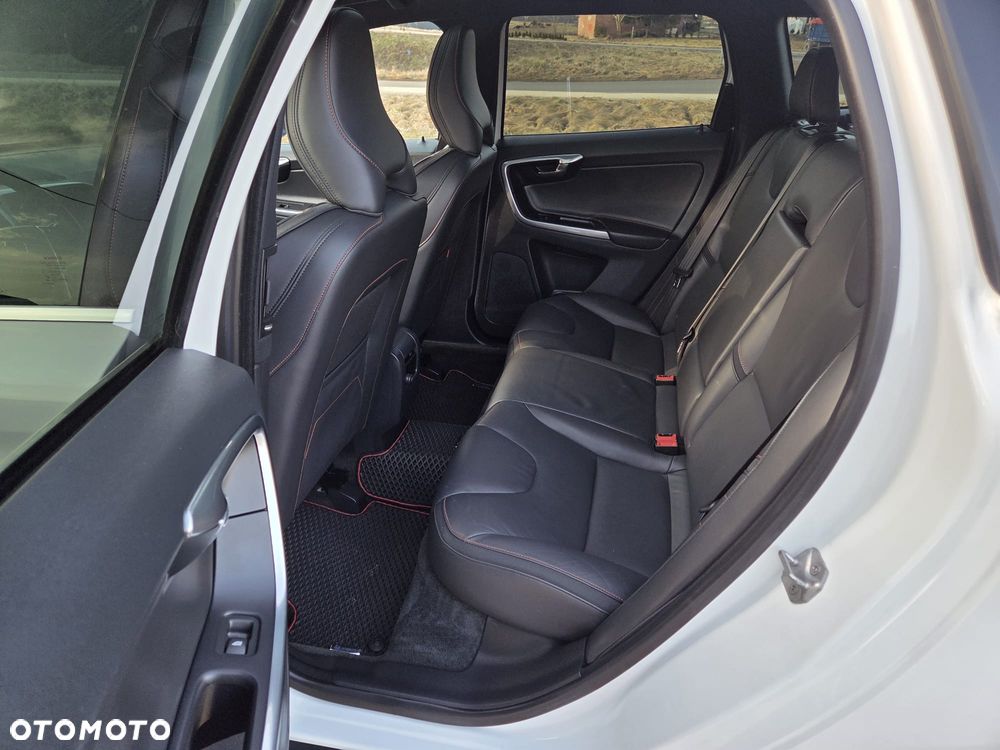 Volvo XC 60 D4 Geartronic Ocean Race - 19