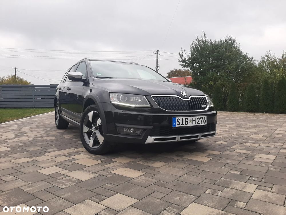 Skoda Octavia Combi 2.0 TDI 4x4 DSG Scout - 10