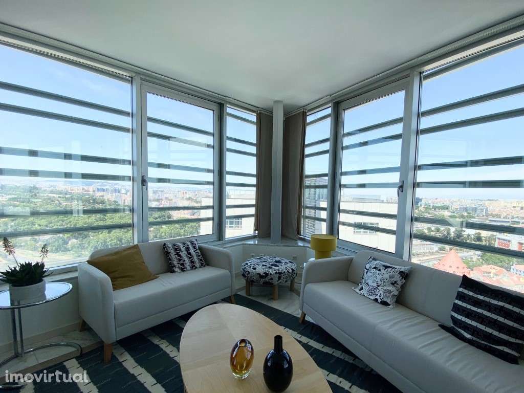 Penthouse T1+1, terraço de uso exclusivo, , jacuzzi, garagem, 26ª a... - Grande imagem: 2/48