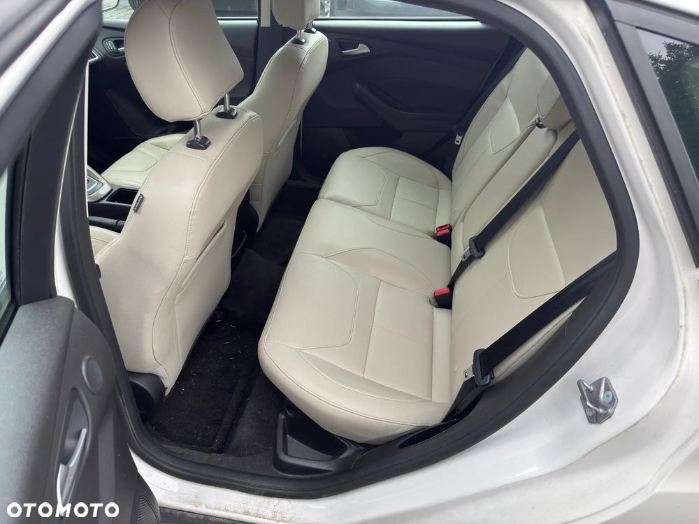 Ford Focus - 16