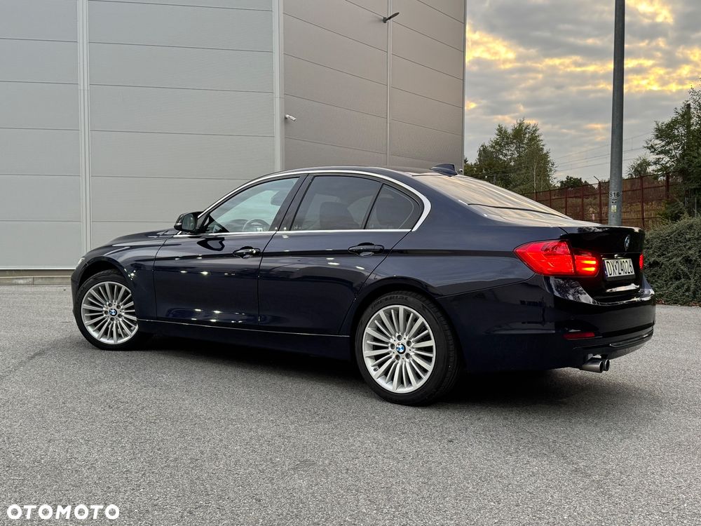 BMW Seria 3 328i Luxury Line - 5