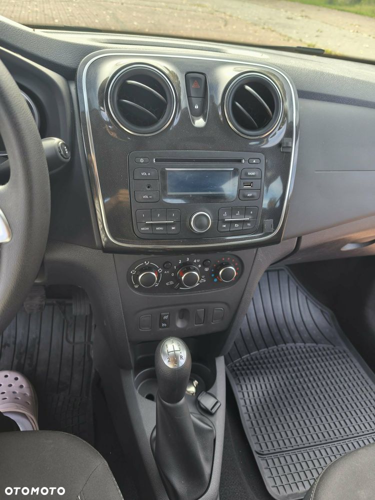 Dacia Sandero - 10