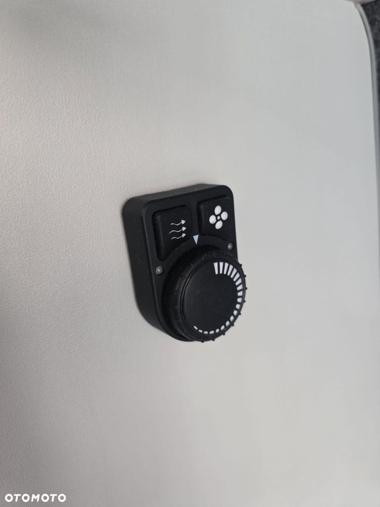 Ford TRANSIT CONNECT - 22