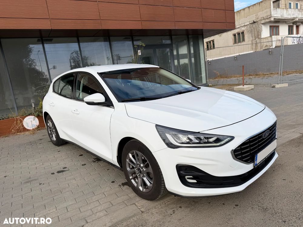 Ford Focus - 8