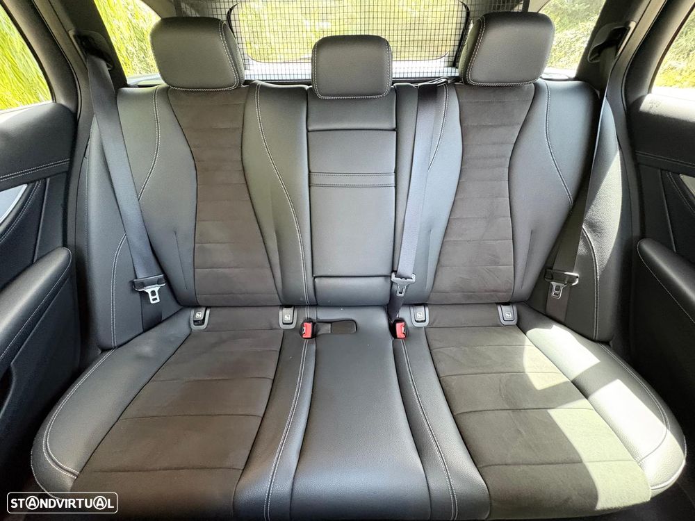 Mercedes-Benz E 300 de 9G-TRONIC AMG Line - 31