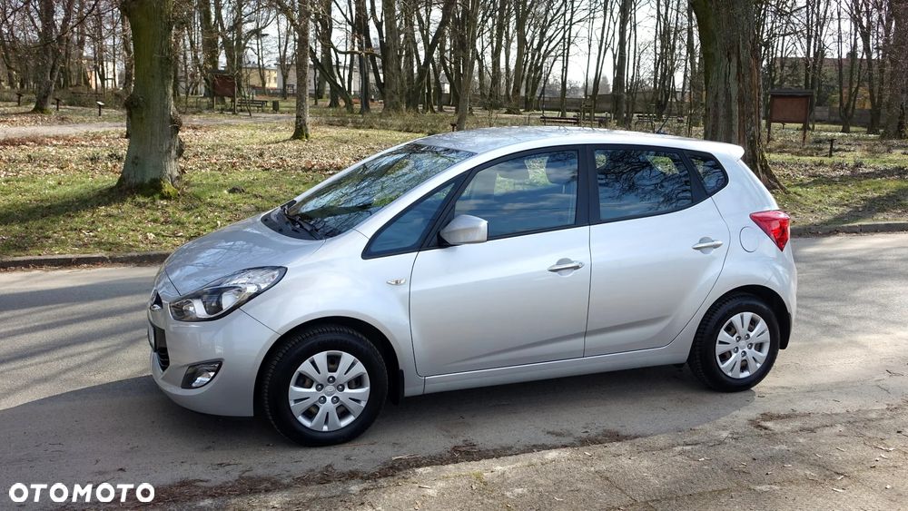 Hyundai ix20 - 24