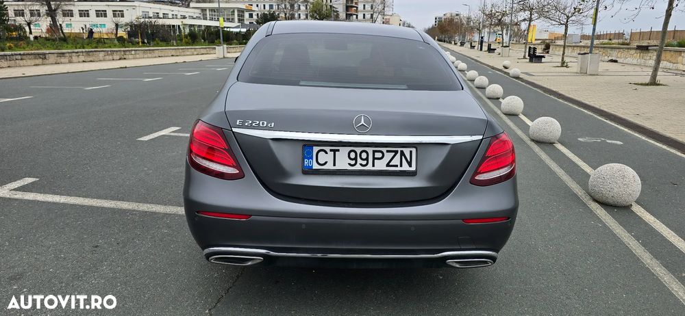 Mercedes-Benz E 220 d 9G-TRONIC Exclusive - 3