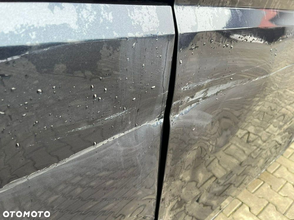 Volkswagen Multivan - 18