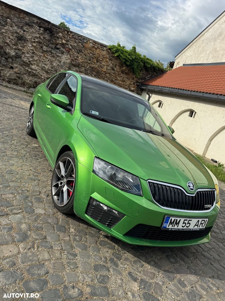 Skoda Octavia 2.0 TSI RS - 15
