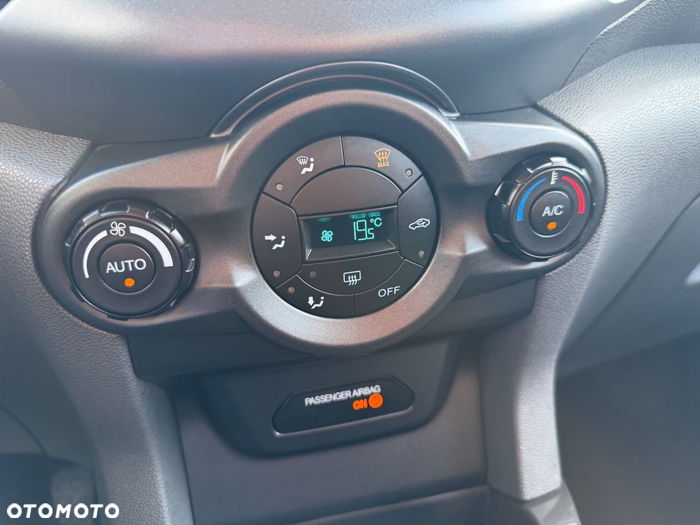 Ford EcoSport - 25