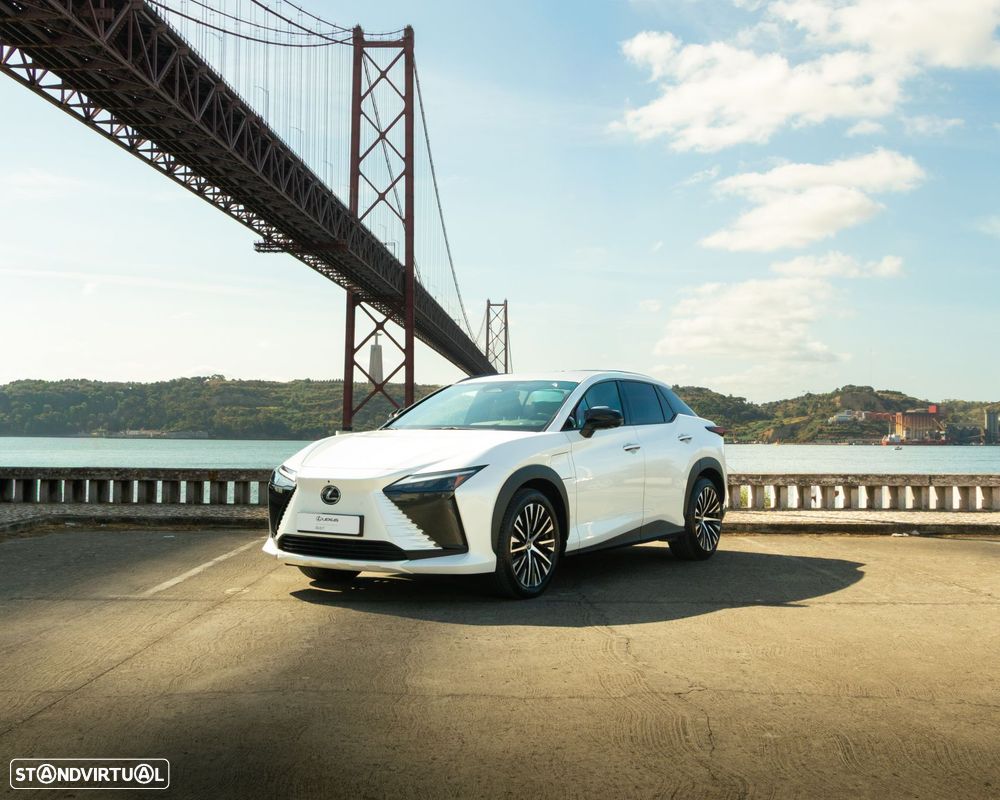 Lexus RZ 450e Premium Monotone c/ mala elétrica - 1