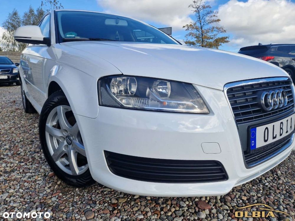 Audi A3 Sportback - 2