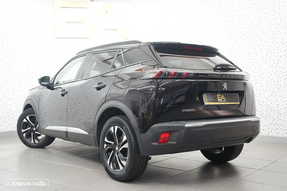 Peugeot 2008 1.2 PureTech Allure - 4