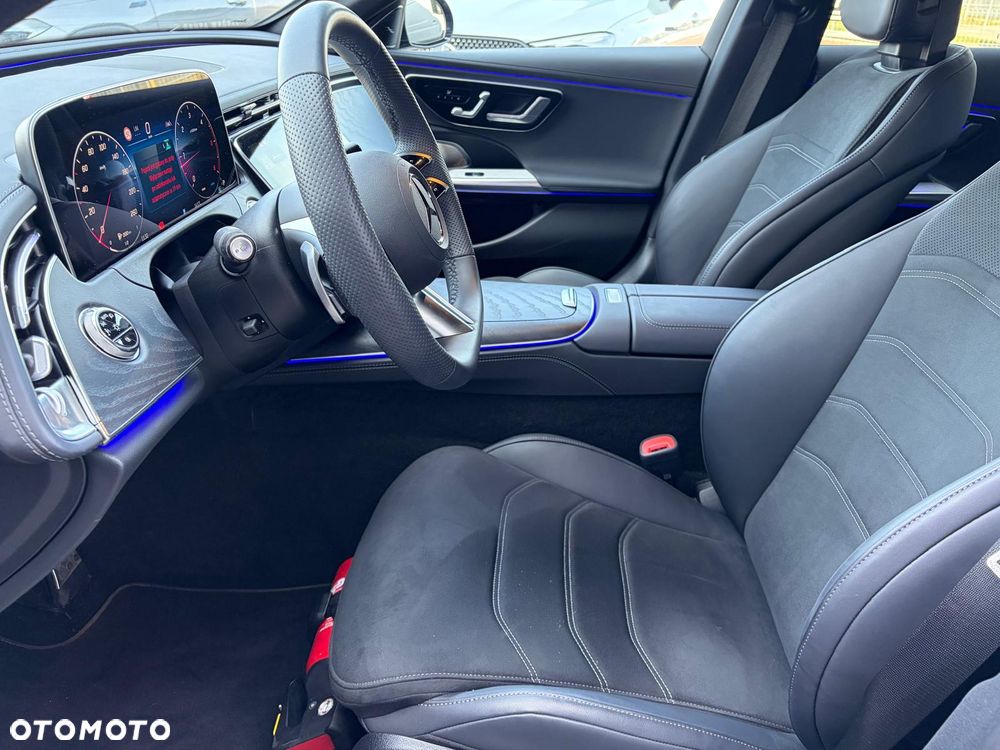 Mercedes-Benz Klasa E 220 d mHEV 4-Matic AMG 9G-Tronic - 13