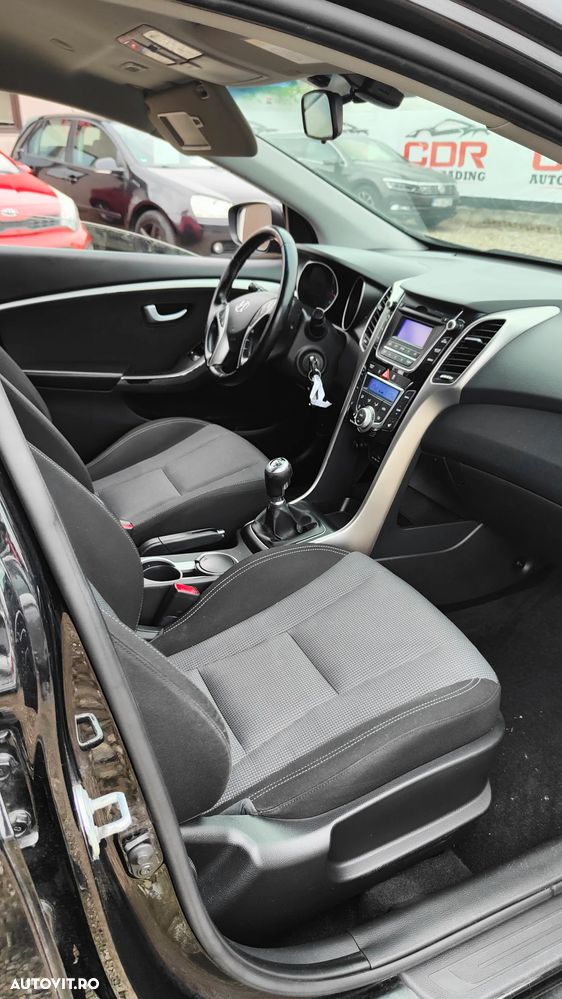 Hyundai i30 - 12