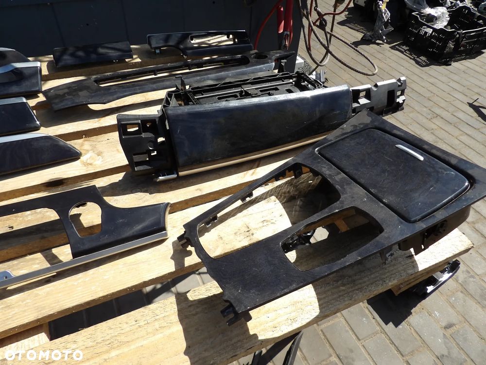 BMW - F01 - KOMPLET LISTEW - DEKORY - DEMONTAŻ - EUROPA - 9113863  9119796  9166934  9151205  9151203  9151206  9151204  9192355 - 2