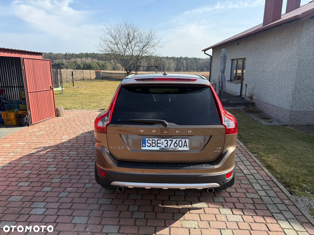 Volvo XC 60 D5 AWD Summum - 17