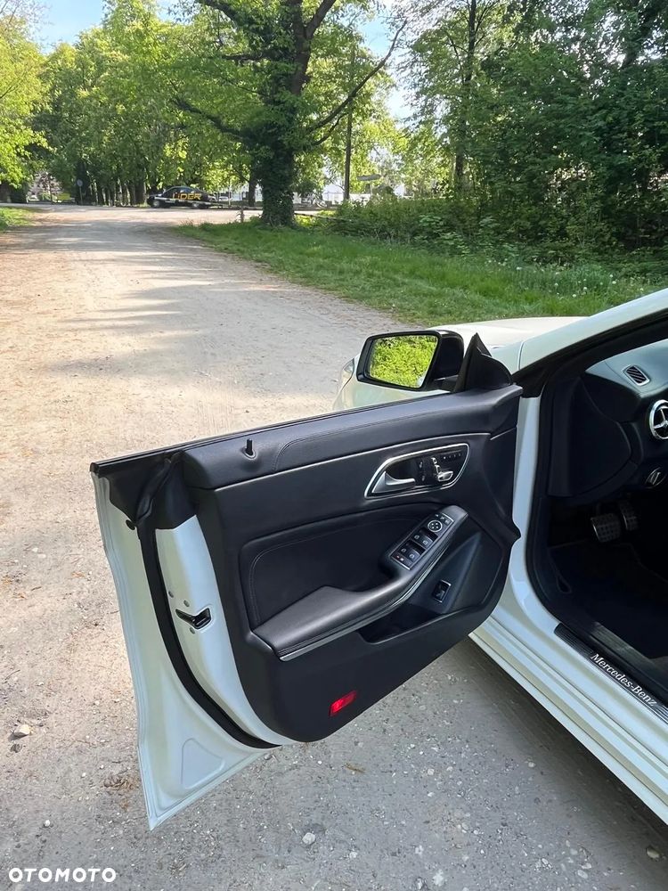 Mercedes-Benz CLA 200 d 7G-DCT AMG Line - 20