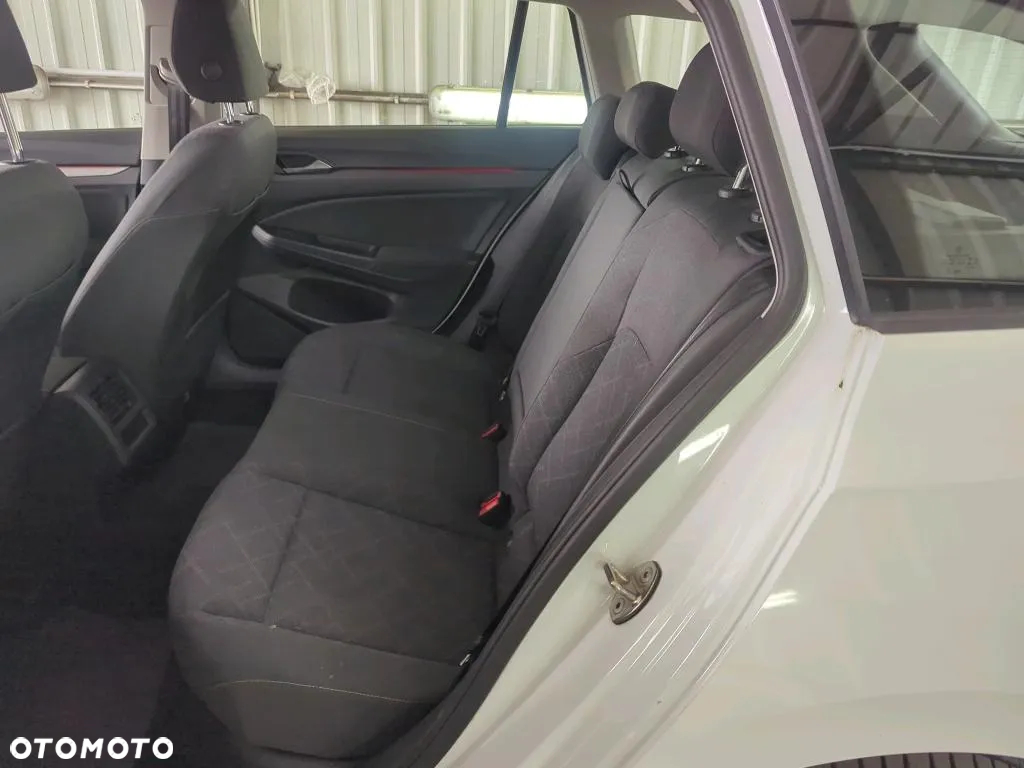 Volkswagen Golf VIII 2.0 TDI Life - 18