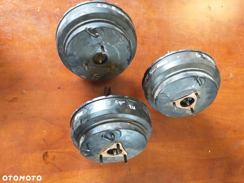 TOYOTA CELICA V 5 serwo hamulca 2,0 GT4 - 1