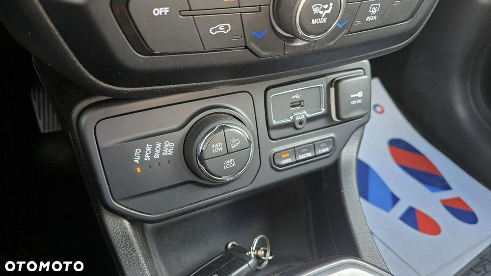 Jeep Renegade - 14