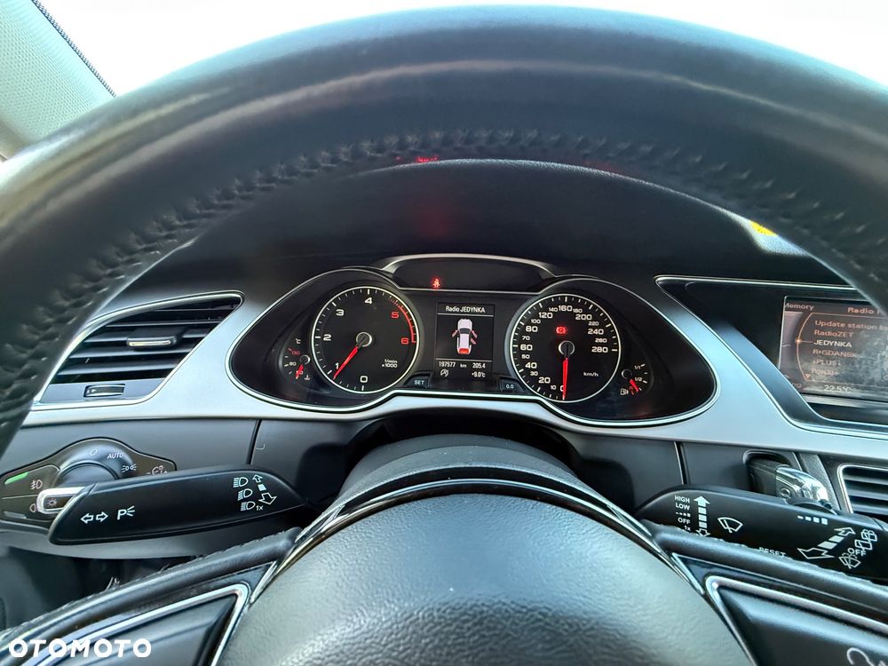 Audi A4 Avant - 25