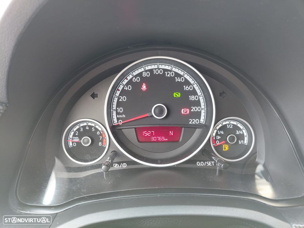 VW Up! 1.0 BlueMotion Move Auto - 10