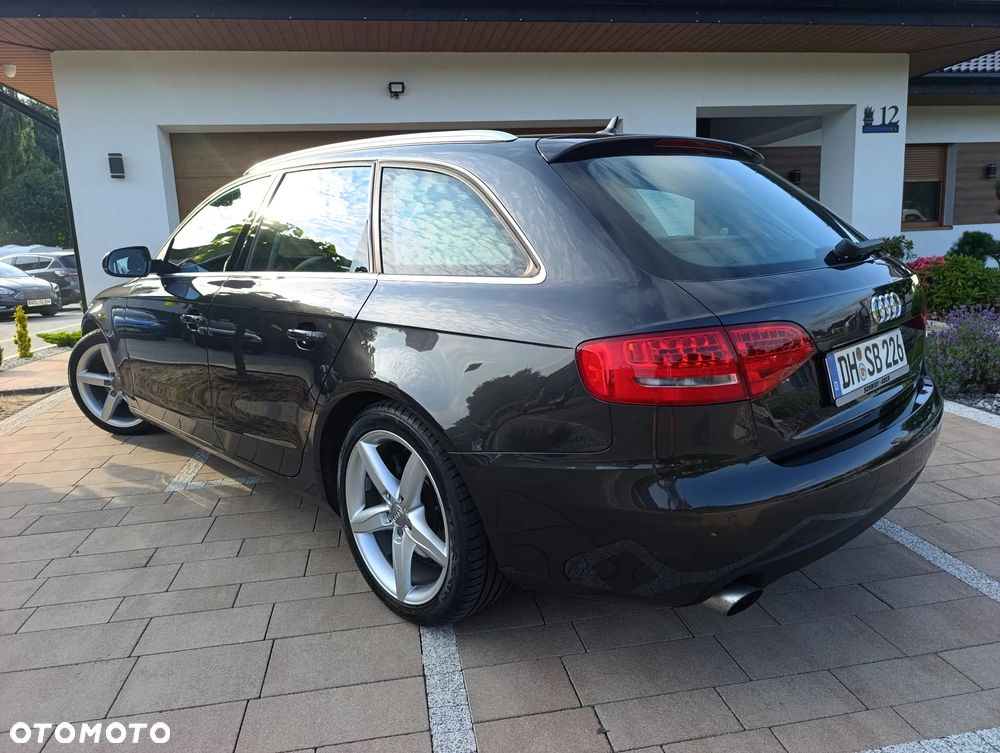 Audi A4 Avant - 10
