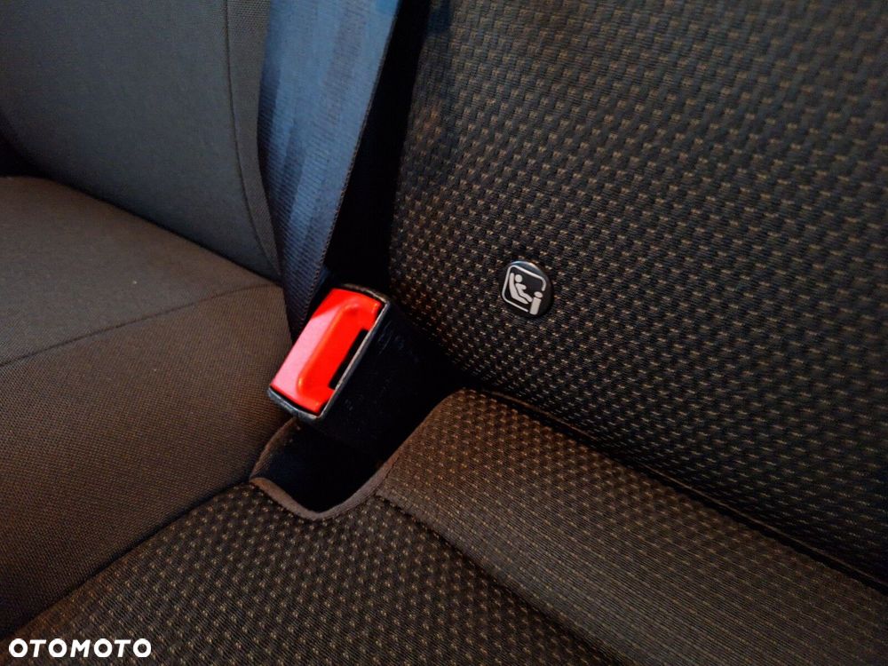 Ford Focus 1.6 Trend - 32