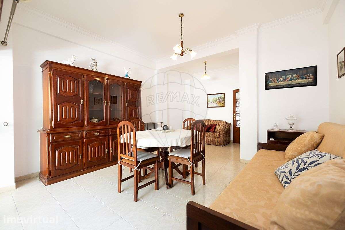 Apartamento T1 para arrendamento - Grande imagem: 2/17