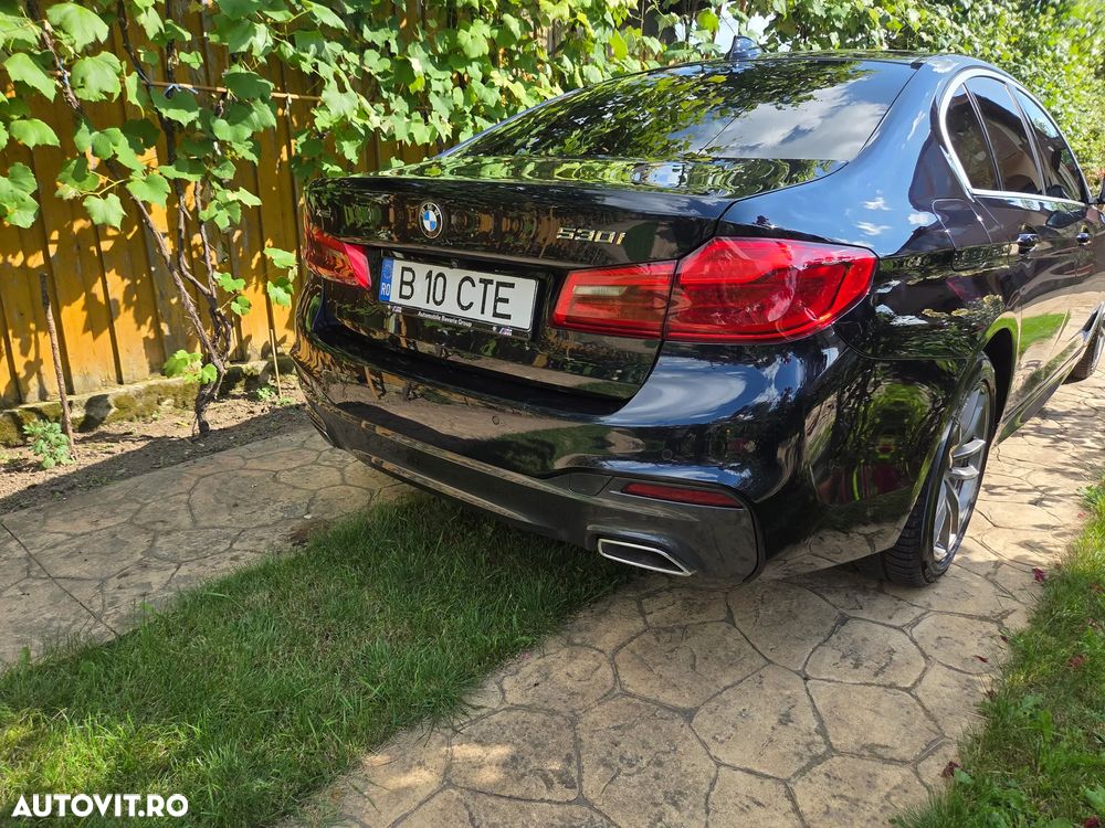 BMW Seria 5 530i xDrive AT - 7