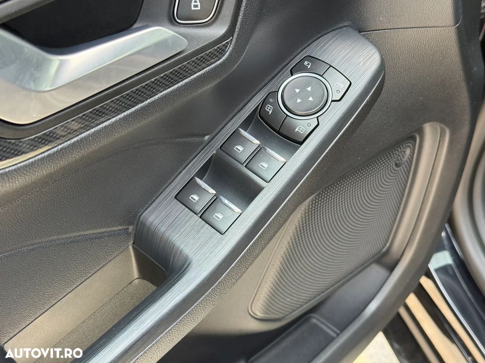 Ford Kuga 2.5 Duratec FHEV ST-LINE - 10
