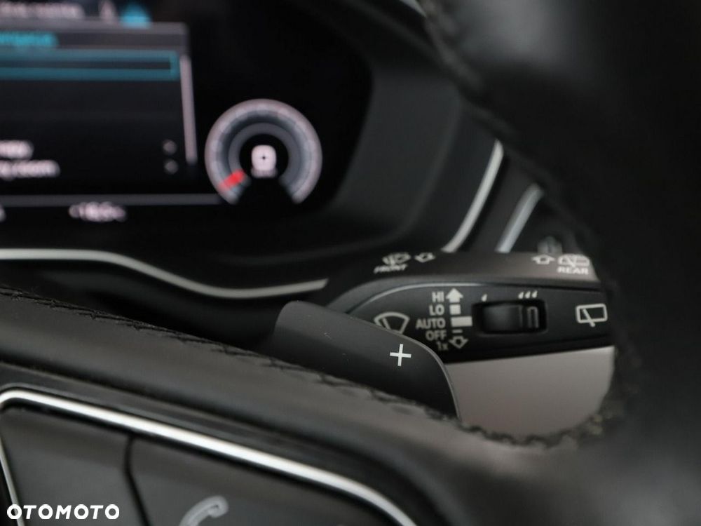 Audi A4 Avant 40 TDI Quattro S Line S tronic - 35