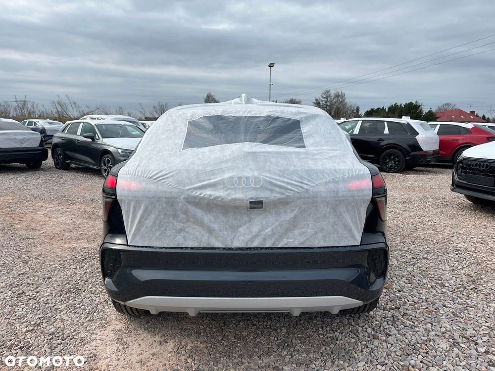 Audi Q3 Sportback - 4