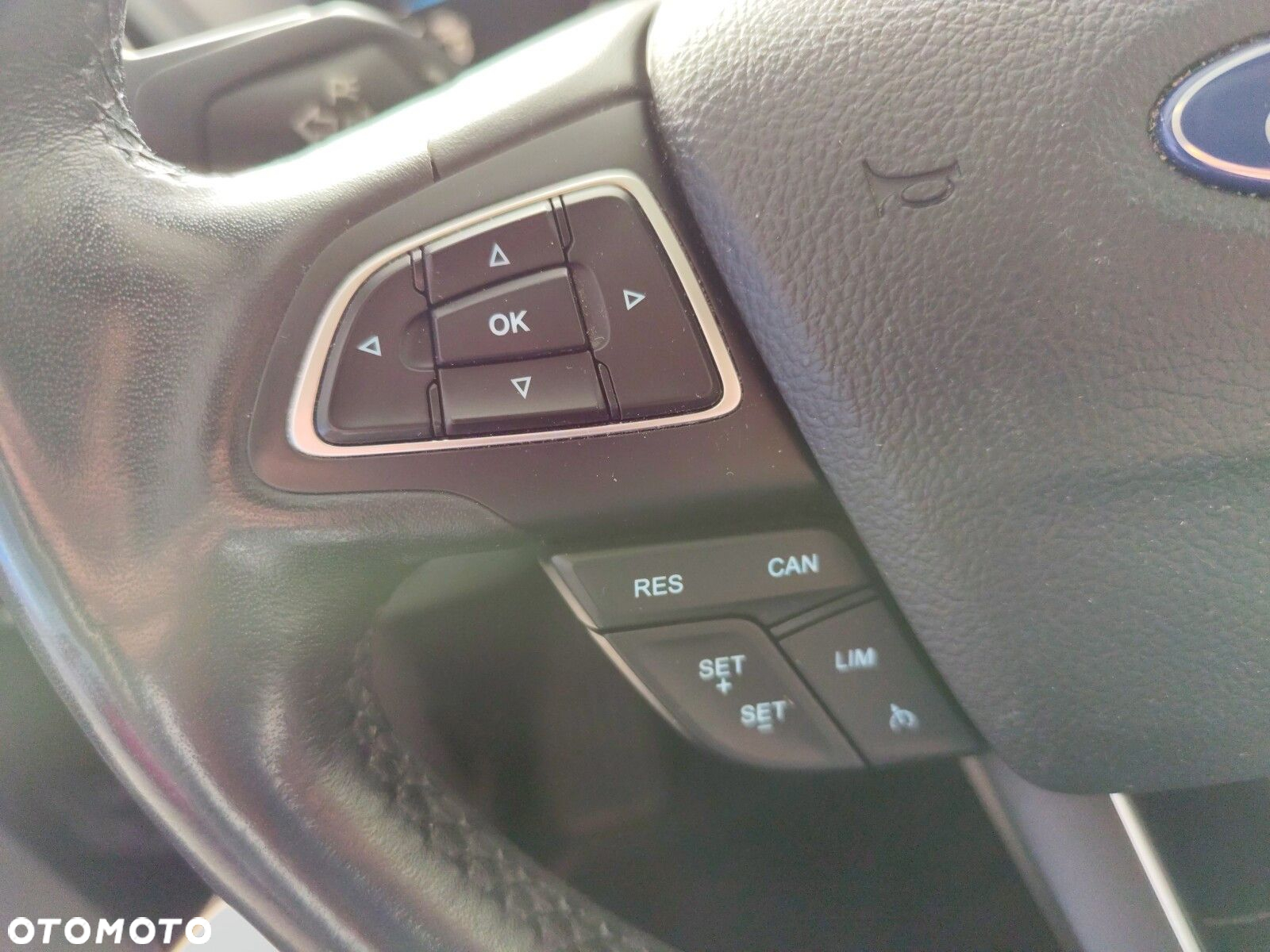 Ford Grand C-MAX - 21