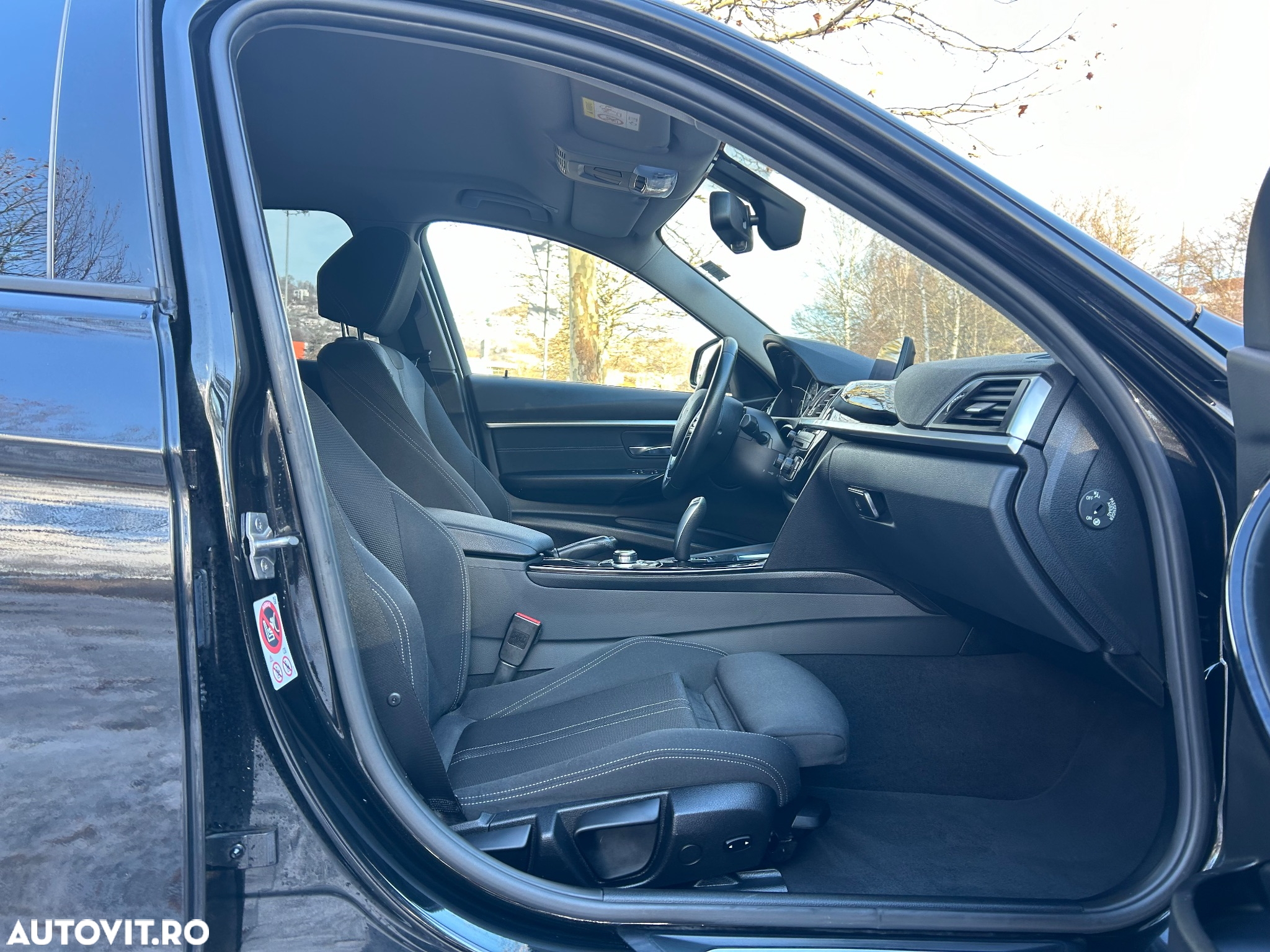 BMW Seria 3 320d Aut. Sport Line - 10