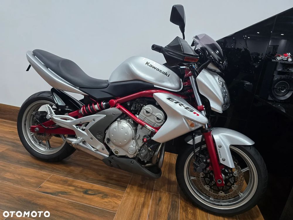Kawasaki ER - 1