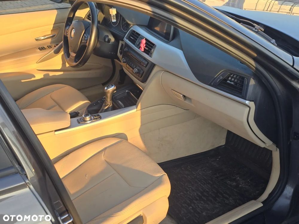 BMW Seria 3 316d Advantage - 16